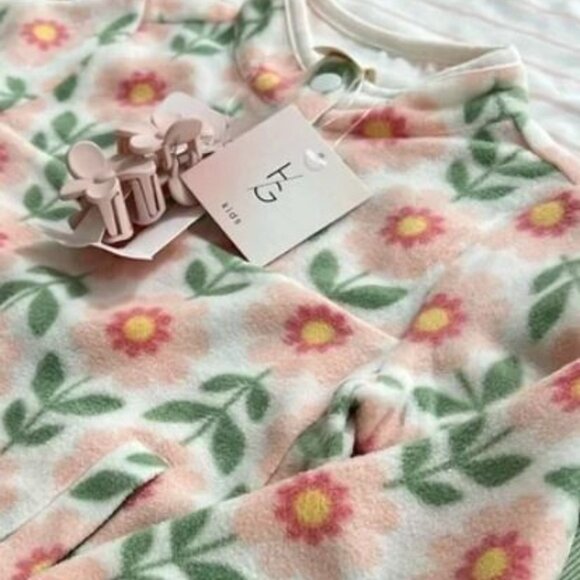 NWT HAPPILY GREY Toddler Girls 4pc Floral Fleece Jacket Pants Top Hair Clips Set - Picture 7 of 7